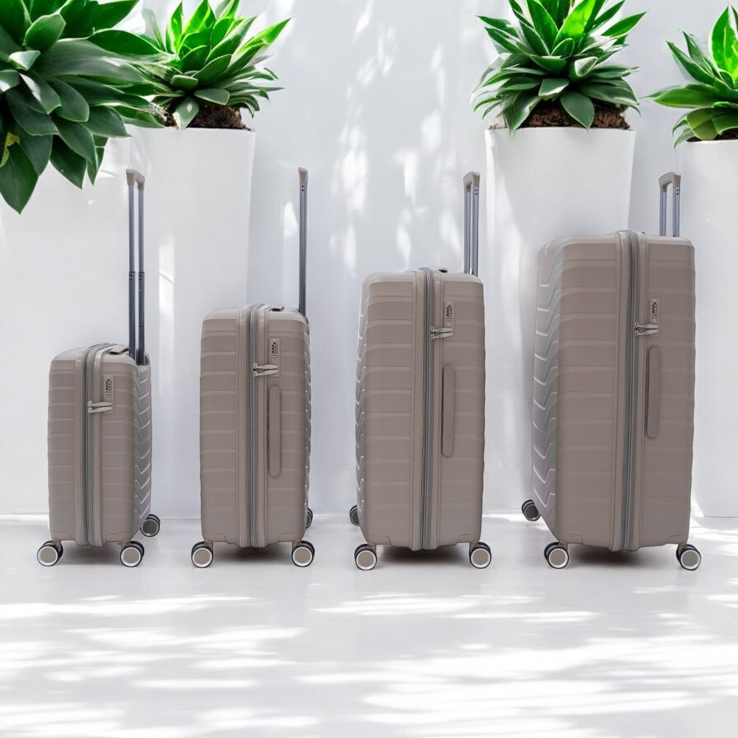 Eagle Verona 3-Piece Expandable Luggage Set - PP Material ,TSA Lock 360 Spinner Wheels - Champagne