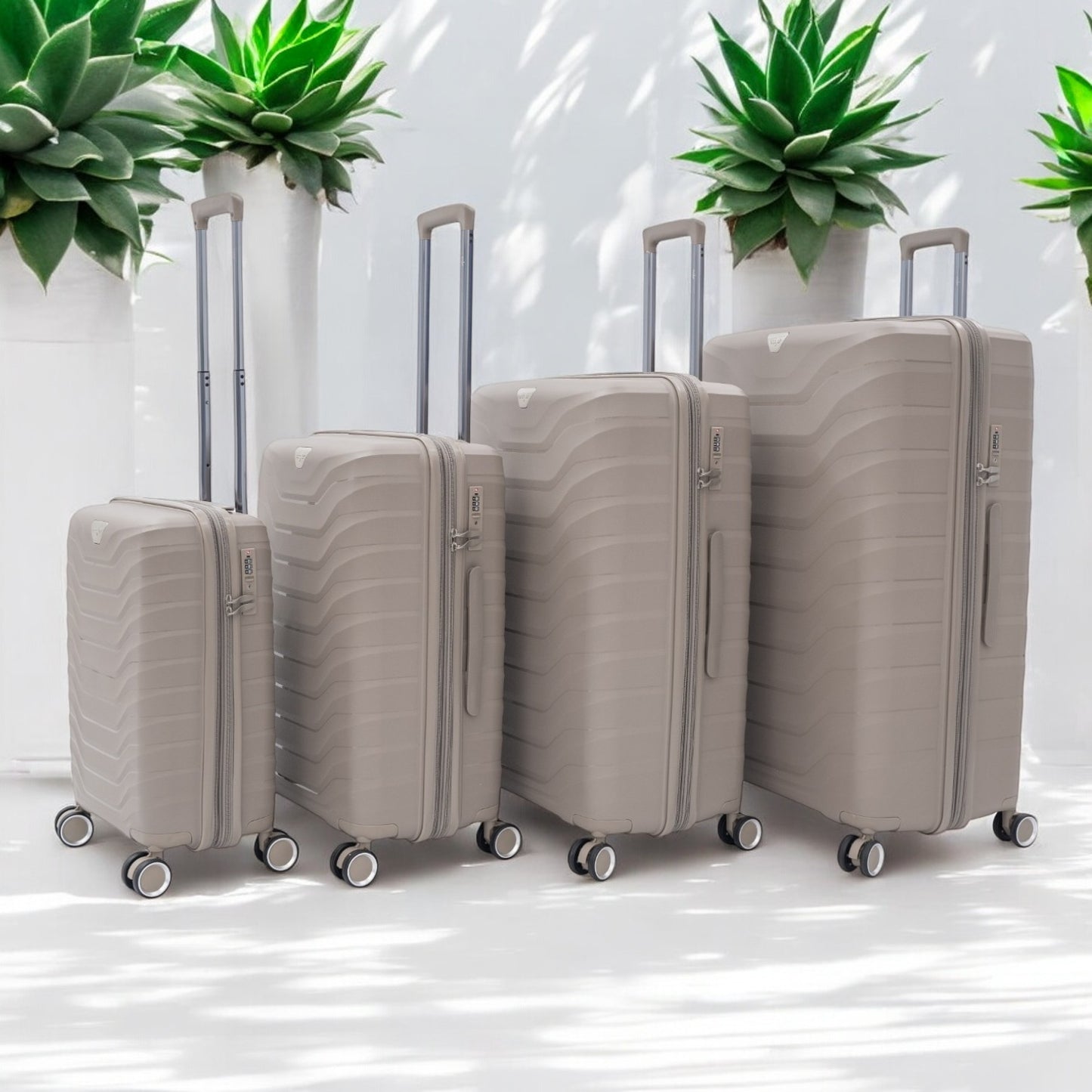 Eagle Verona 3-Piece Expandable Luggage Set - PP Material ,TSA Lock 360 Spinner Wheels - Champagne