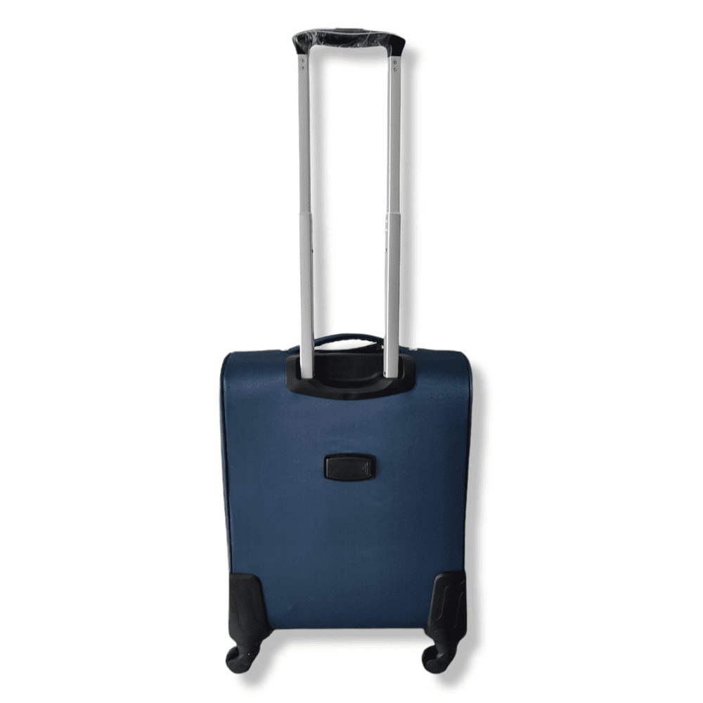 Eagle Capacity navy bag – wheel detail