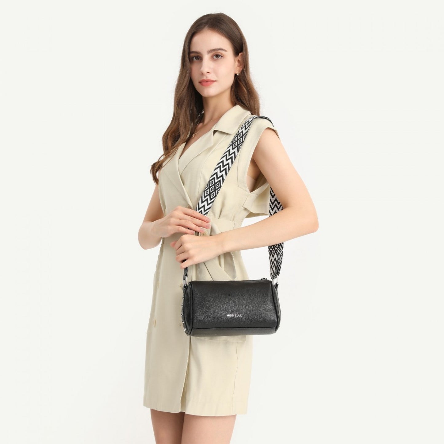 Miss Lulu L2309 black crossbody bag – rear view