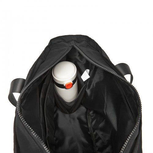 Kono TVK2515 black crossbody bag – detail view 10